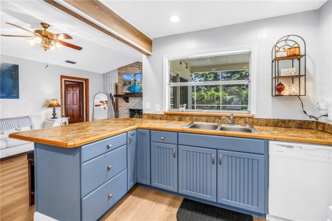 Villa ou maison à vendre à Palm Harbor, Floride: 2 chambres, 134.89 m2 № 2423754 - photo 14