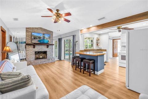 Villa ou maison à vendre à Palm Harbor, Floride: 2 chambres, 134.89 m2 № 2423754 - photo 4
