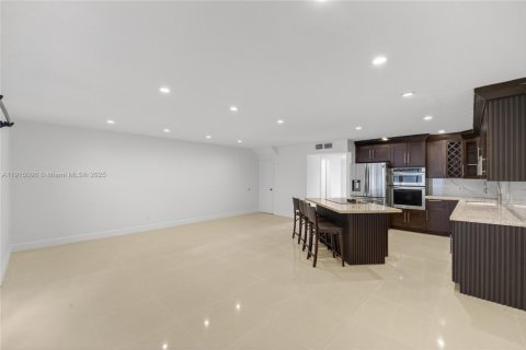 Купить таунхаус в Хайалиа, Флорида 1 комната, 149.2м2, № 1973132 - фото 14