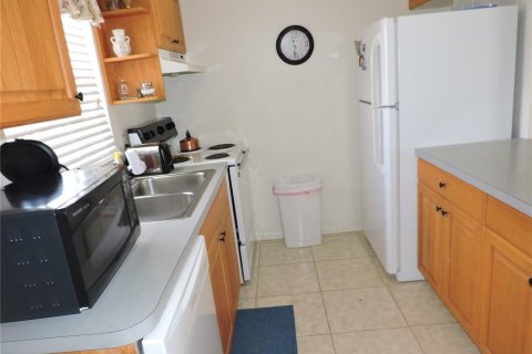 Dúplex en venta en Lake Wales, Florida, 2 dormitorios, 79.71 m2 № 1912777 - foto 8