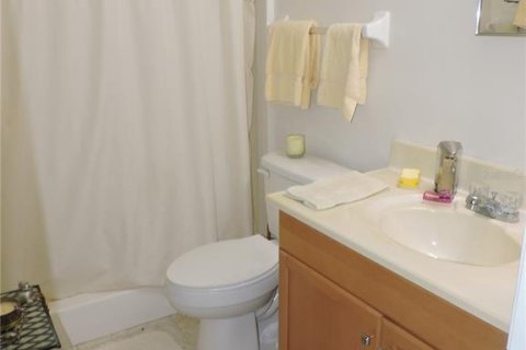 Dúplex en venta en Lake Wales, Florida, 2 dormitorios, 79.71 m2 № 1912777 - foto 14