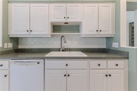 Casa en venta en Spring Hill, Florida, 2 dormitorios, 201.78 m2 № 1732250 - foto 16