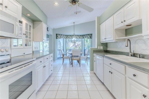 Casa en venta en Spring Hill, Florida, 2 dormitorios, 201.78 m2 № 1732250 - foto 17