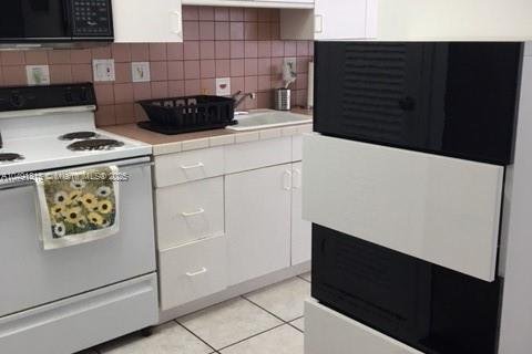 Снять в аренду кондоминиум в Майами-Бич, Флорида 49.7м2, № 2034696 - фото 7