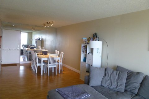 Купить кондоминиум в Авентура, Флорида 2 спальни, 113.34м2, № 1861249 - фото 6