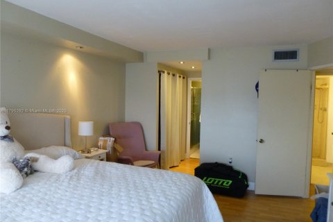 Купить кондоминиум в Авентура, Флорида 2 спальни, 113.34м2, № 1861249 - фото 11