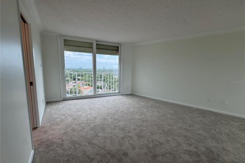 Снять в аренду кондоминиум в Тампа, Флорида 2 спальни, 144.93м2, № 2215294 - фото 26