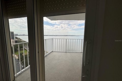 Снять в аренду кондоминиум в Тампа, Флорида 2 спальни, 144.93м2, № 2215294 - фото 15