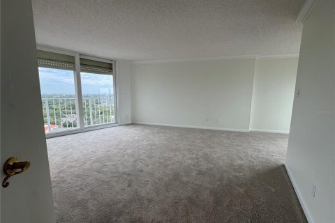 Снять в аренду кондоминиум в Тампа, Флорида 2 спальни, 144.93м2, № 2215294 - фото 27