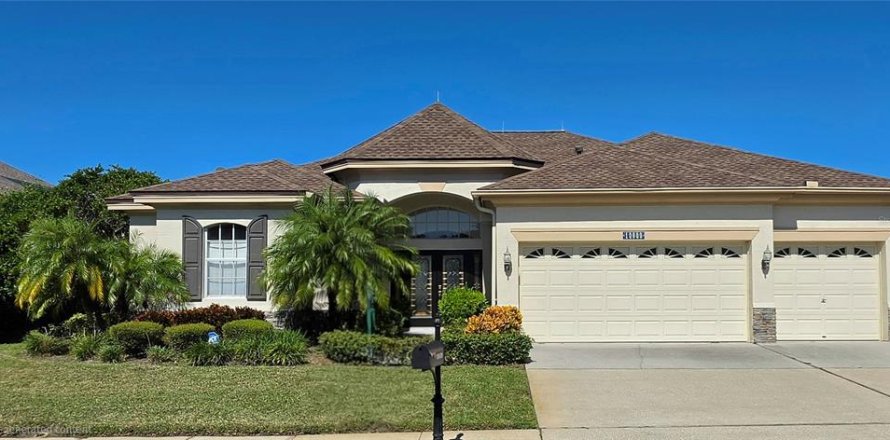 Villa ou maison à Trinity, Floride 4 chambres, 233.28 m2 № 2430744