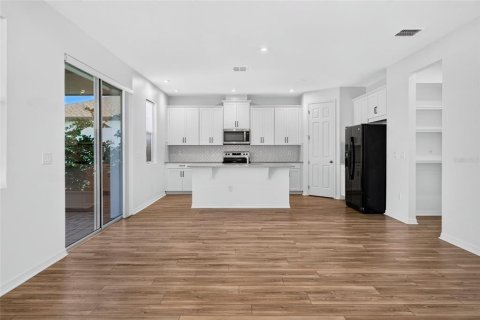 Villa ou maison à vendre à Clermont, Floride: 3 chambres, 220.46 m2 № 2430838 - photo 9