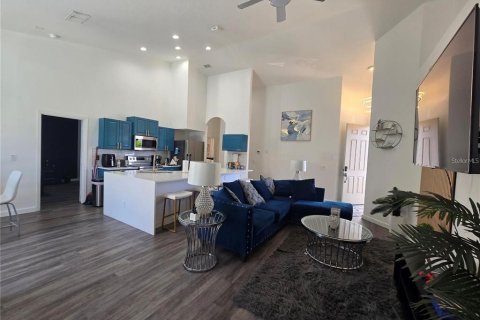 Touwnhouse à vendre à Davenport, Floride: 3 chambres, 127.55 m2 № 2167677 - photo 6