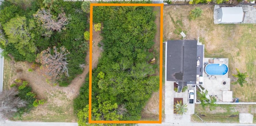 Land in New Port Richey, Florida № 886894