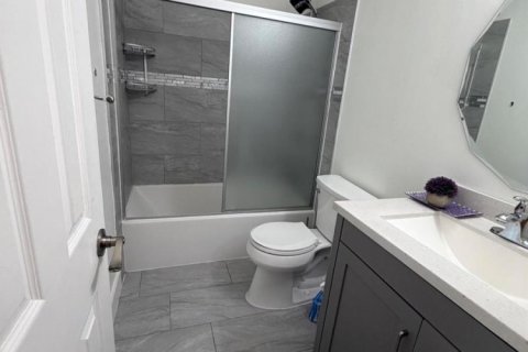 Townhouse in Tamarac, Florida 3 bedrooms, 151.99 sq.m. № 2378757 - photo 22