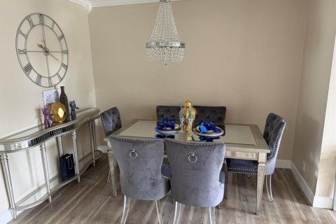 Townhouse in Tamarac, Florida 3 bedrooms, 151.99 sq.m. № 2378757 - photo 7