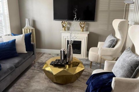 Townhouse in Tamarac, Florida 3 bedrooms, 151.99 sq.m. № 2378757 - photo 3