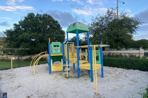 Copropriété à vendre à Coconut Creek, Floride: 2 chambres, 115.76 m2 № 2088831 - photo 12