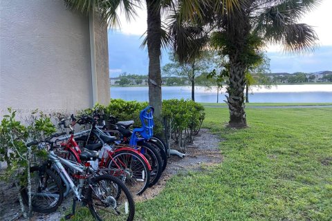 Copropriété à vendre à Coconut Creek, Floride: 2 chambres, 115.76 m2 № 2088831 - photo 18