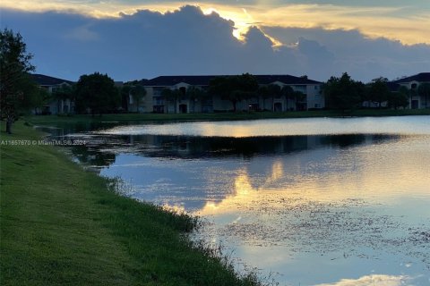 Copropriété à vendre à Coconut Creek, Floride: 2 chambres, 115.76 m2 № 2088831 - photo 8