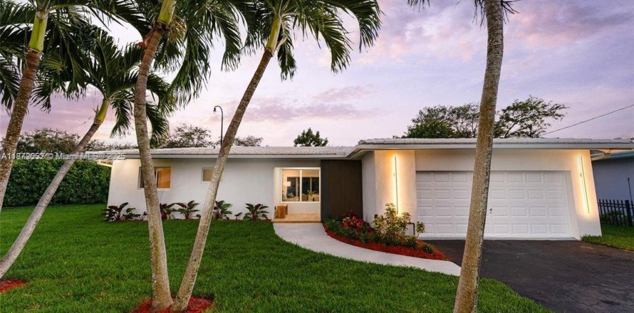 Casa en Miami Shores, Florida 3 dormitorios, 190.08 m2 № 1950330