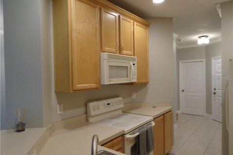 Townhouse in Orlando, Florida 2 bedrooms, 111.67 sq.m. № 2221018 - photo 5