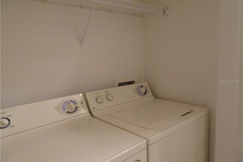 Townhouse in Orlando, Florida 2 bedrooms, 111.67 sq.m. № 2221018 - photo 14