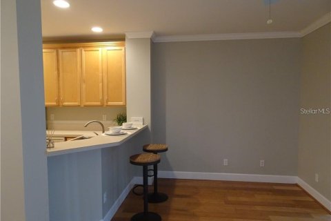 Townhouse in Orlando, Florida 2 bedrooms, 111.67 sq.m. № 2221018 - photo 9