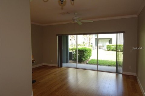 Townhouse in Orlando, Florida 2 bedrooms, 111.67 sq.m. № 2221018 - photo 11