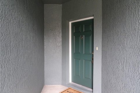 Townhouse in Orlando, Florida 2 bedrooms, 111.67 sq.m. № 2221018 - photo 2