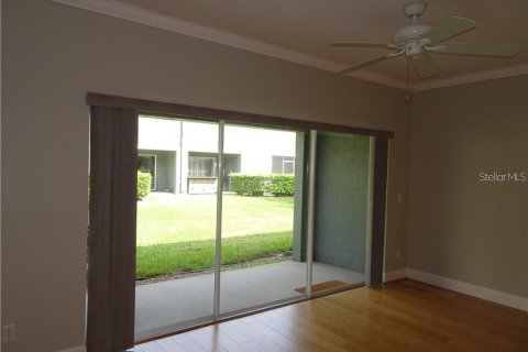 Townhouse in Orlando, Florida 2 bedrooms, 111.67 sq.m. № 2221018 - photo 10