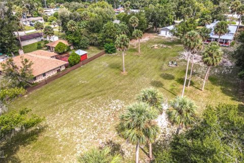 Casa en venta en Orange City, Florida, 3 dormitorios, 201.41 m2 № 1913693 - foto 9