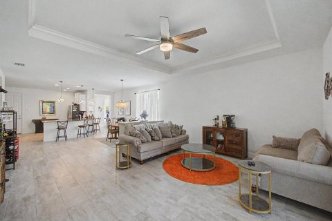 House in Port St. Lucie, Florida 2 bedrooms, 162.3 sq.m. № 2188440 - photo 12