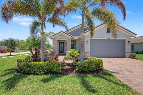 House in Port St. Lucie, Florida 2 bedrooms, 162.3 sq.m. № 2188440 - photo 5