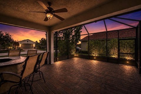 House in Port St. Lucie, Florida 2 bedrooms, 162.3 sq.m. № 2188440 - photo 20