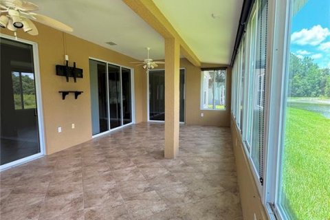 Villa ou maison à vendre à Winter Haven, Floride: 3 chambres, 169.36 m2 № 2210123 - photo 27