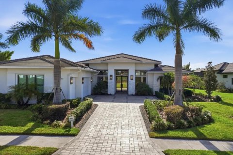 Casa en venta en Bradenton, Florida, 3 dormitorios, 327.95 m2 № 2151840 - foto 2