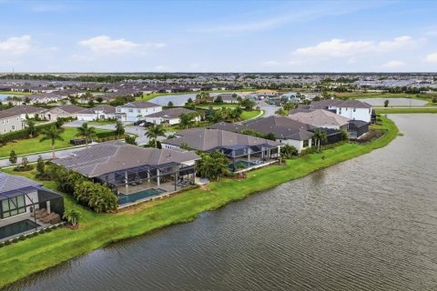 Casa en venta en Bradenton, Florida, 3 dormitorios, 327.95 m2 № 2151840 - foto 6