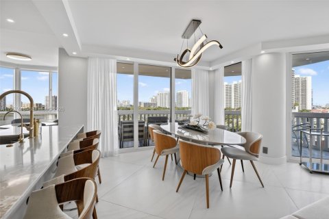 Condo in Aventura, Florida, 3 bedrooms  № 2020084 - photo 4