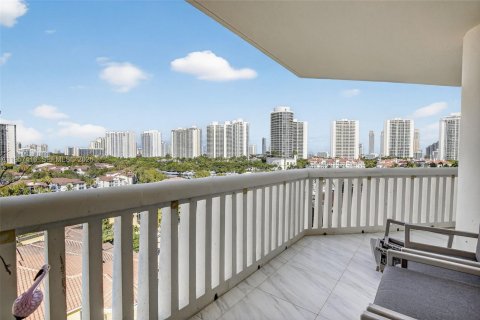 Condo in Aventura, Florida, 3 bedrooms  № 2020084 - photo 15