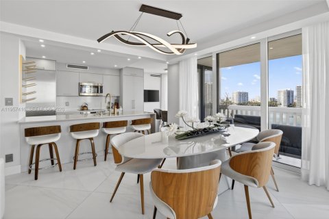Condo in Aventura, Florida, 3 bedrooms  № 2020084 - photo 6