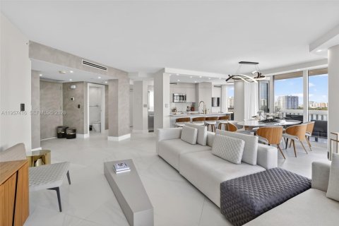 Condo in Aventura, Florida, 3 bedrooms  № 2020084 - photo 3