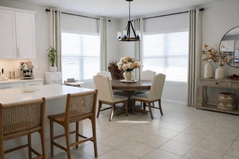 Casa en alquiler en Zephyrhills, Florida, 5 dormitorios, 280.66 m2 № 2092357 - foto 5