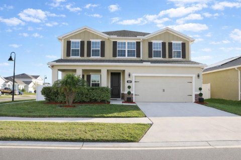 Casa en Zephyrhills, Florida 5 dormitorios, 280.66 m2 № 2092357