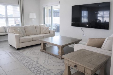 Casa en alquiler en Zephyrhills, Florida, 5 dormitorios, 280.66 m2 № 2092357 - foto 6