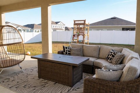 Casa en alquiler en Zephyrhills, Florida, 5 dormitorios, 280.66 m2 № 2092357 - foto 29