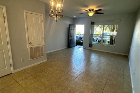 Townhouse in Ocala, Florida 2 bedrooms, 105.35 sq.m. № 1829985 - photo 5