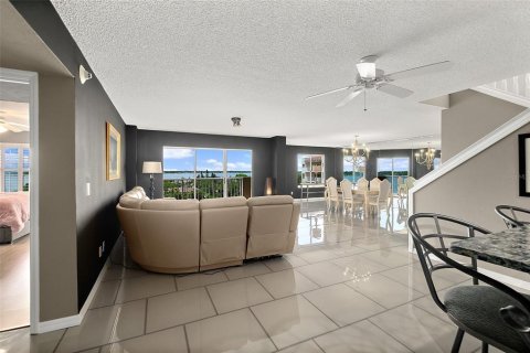 Copropriété à vendre à Daytona Beach, Floride: 4 chambres, 290.32 m2 № 1888508 - photo 12