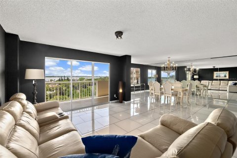 Copropriété à vendre à Daytona Beach, Floride: 4 chambres, 290.32 m2 № 1888508 - photo 7