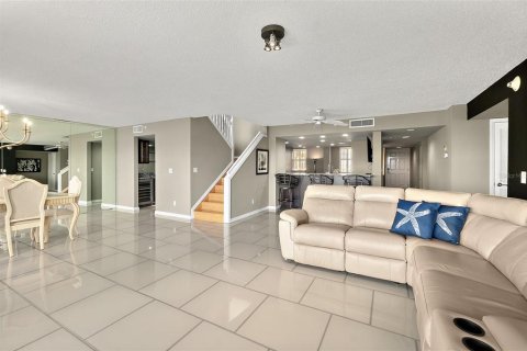 Copropriété à vendre à Daytona Beach, Floride: 4 chambres, 290.32 m2 № 1888508 - photo 15