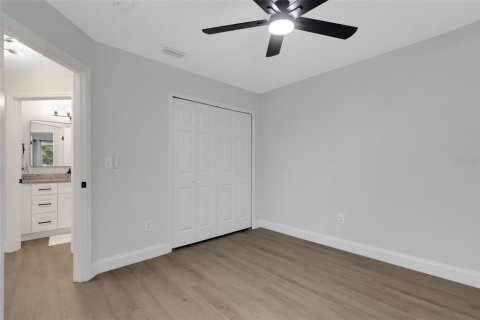 House in Davenport, Florida 3 bedrooms, 132.94 sq.m. № 1906538 - photo 27